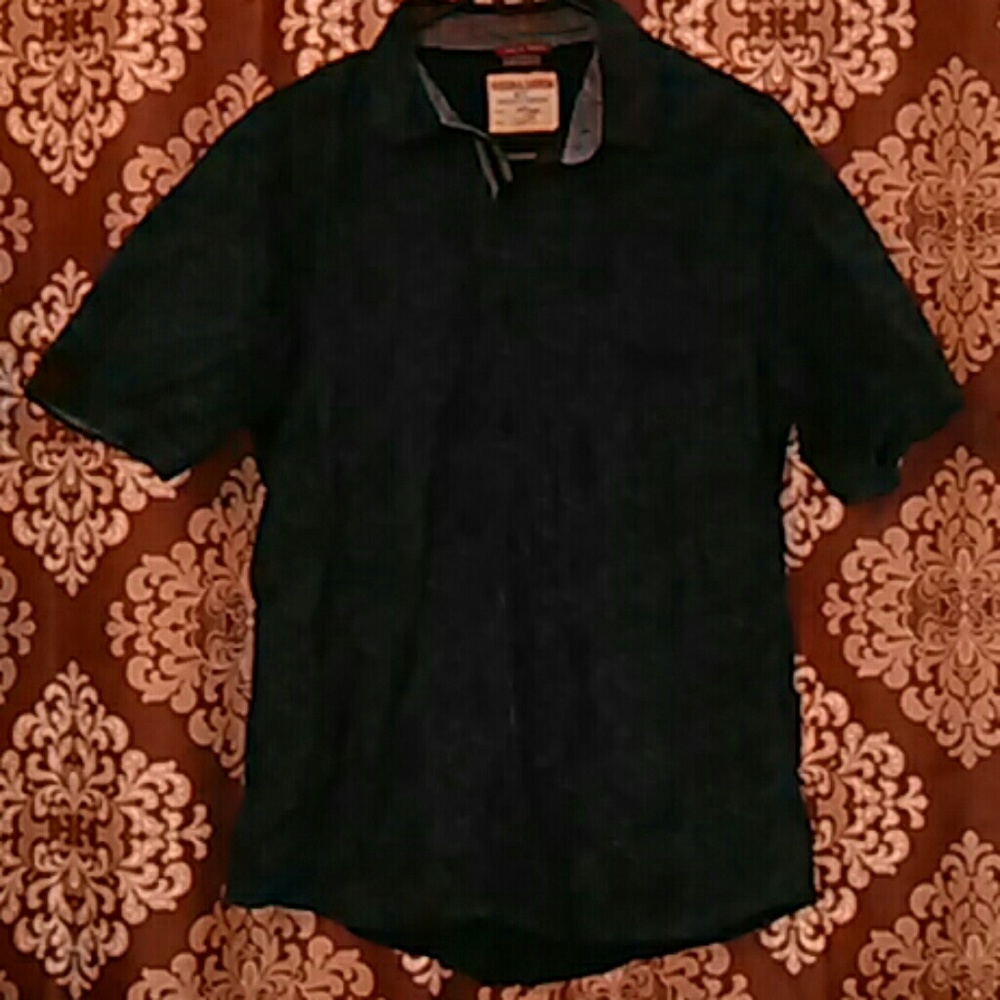 Blue shaded button up collar shirt